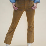 Dear John Flare Denim in beige — cropped cut and soft stretch fabric for a timeless, flattering fit.