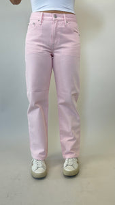 Lexi Mid Rise Bowed Straight