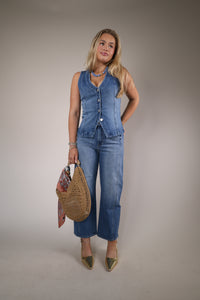 Luna High Rise Bowed Crop