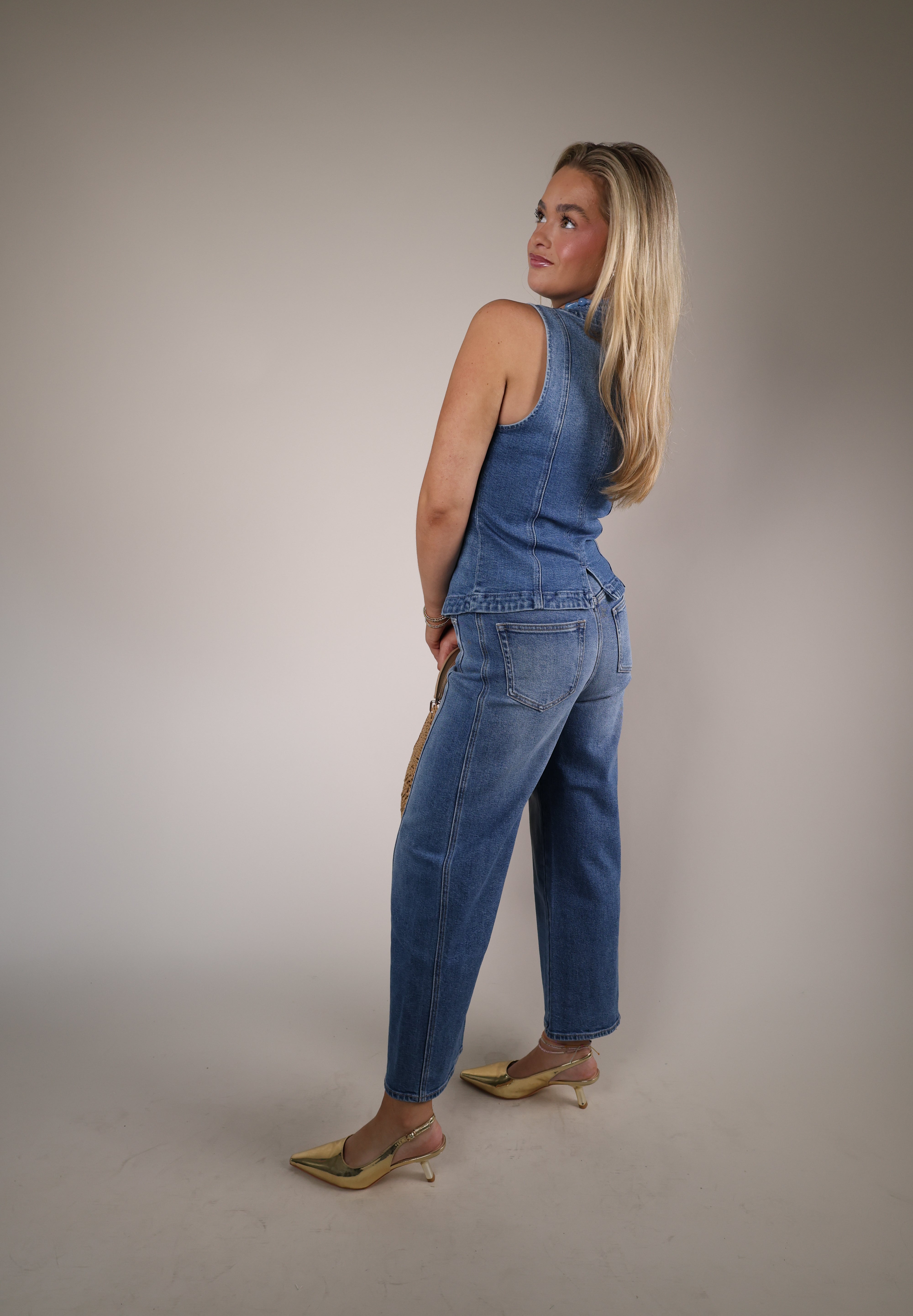 Shear Boutique spring 2026 curved leg jeans high rise cropped denim cool girl everyday outfit