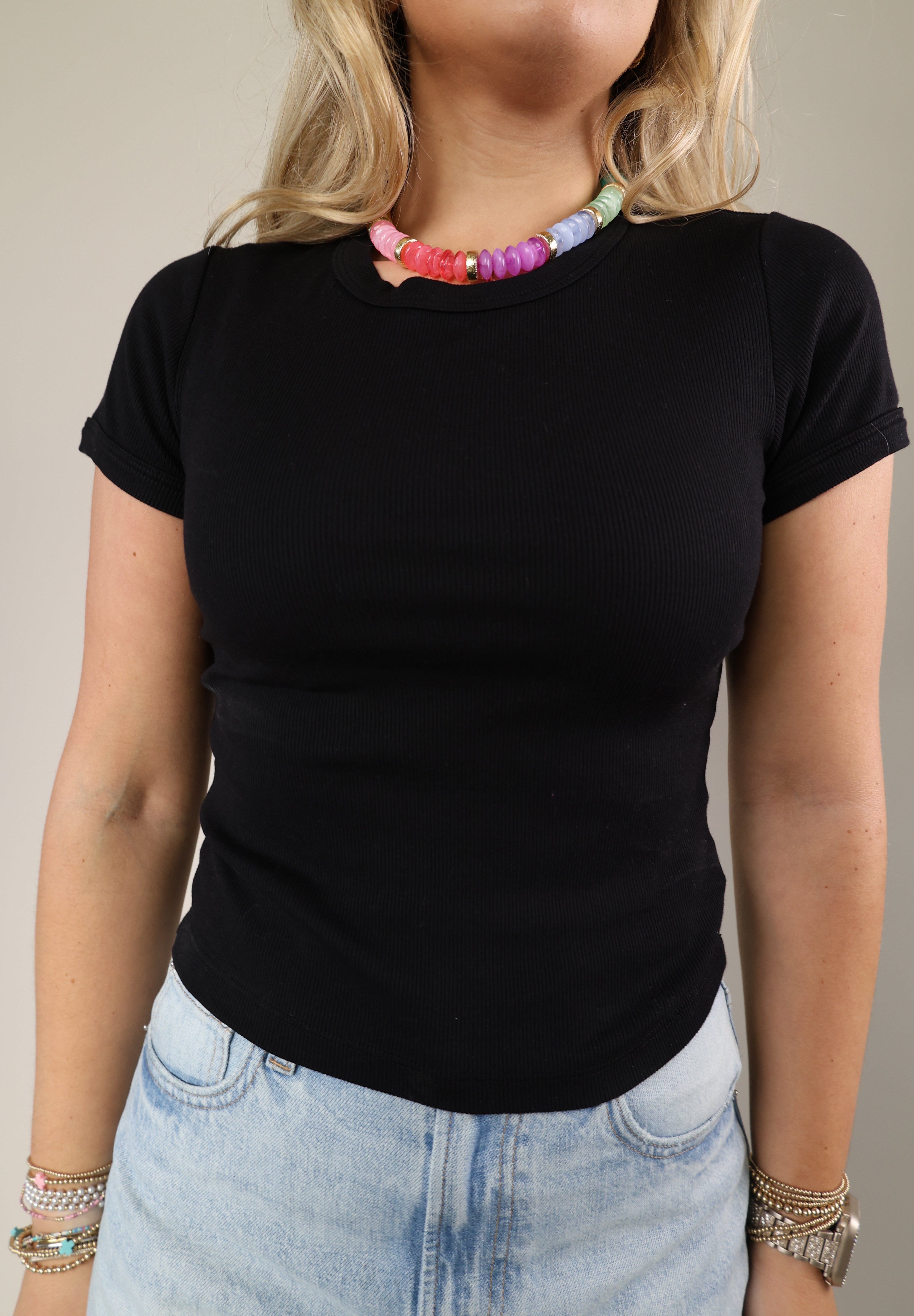 Classic black Sundry shrunken tee with a soft stretch fabric and short sleeves.