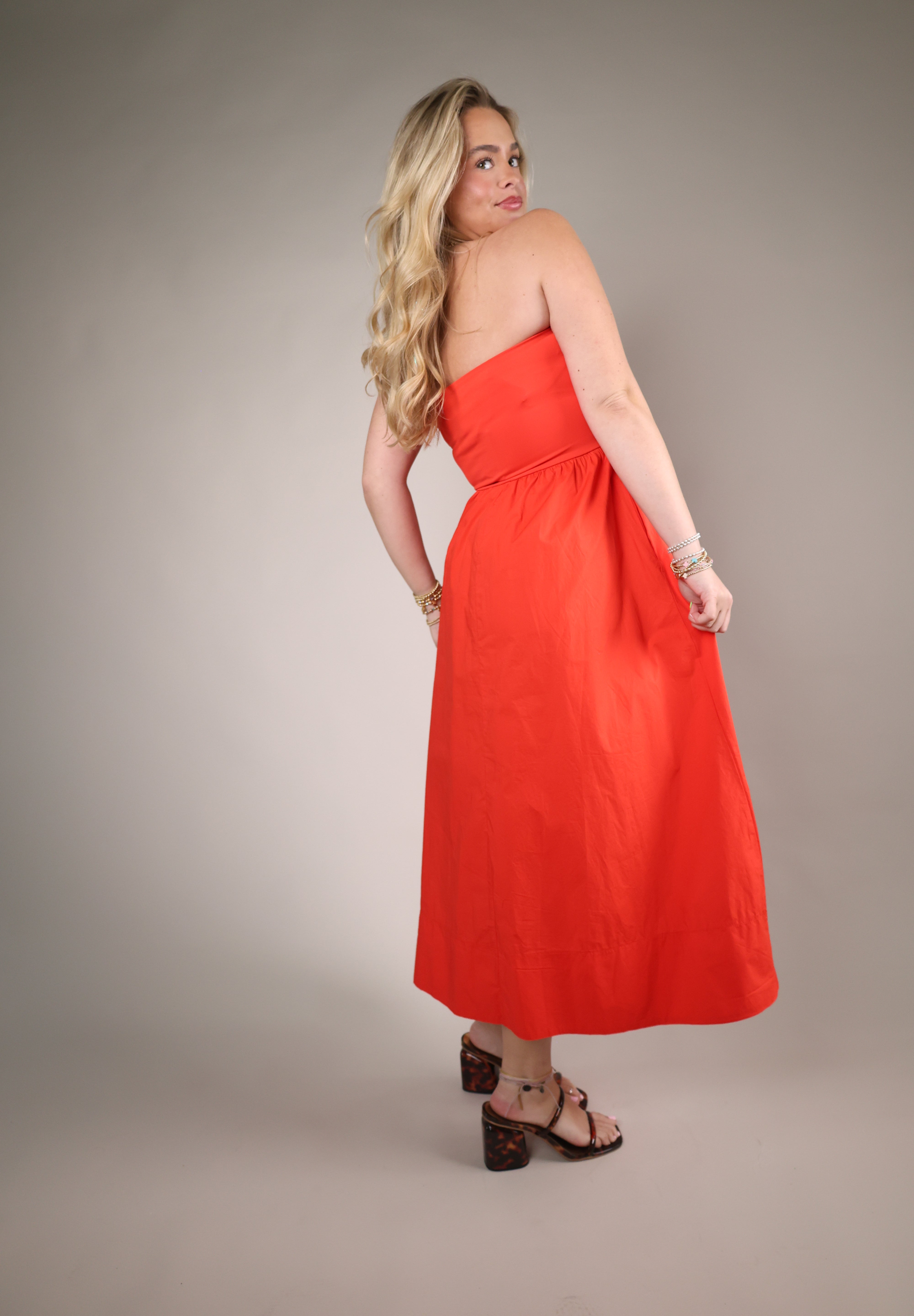 lightweight cotton midi dress strapless summer casual outfit