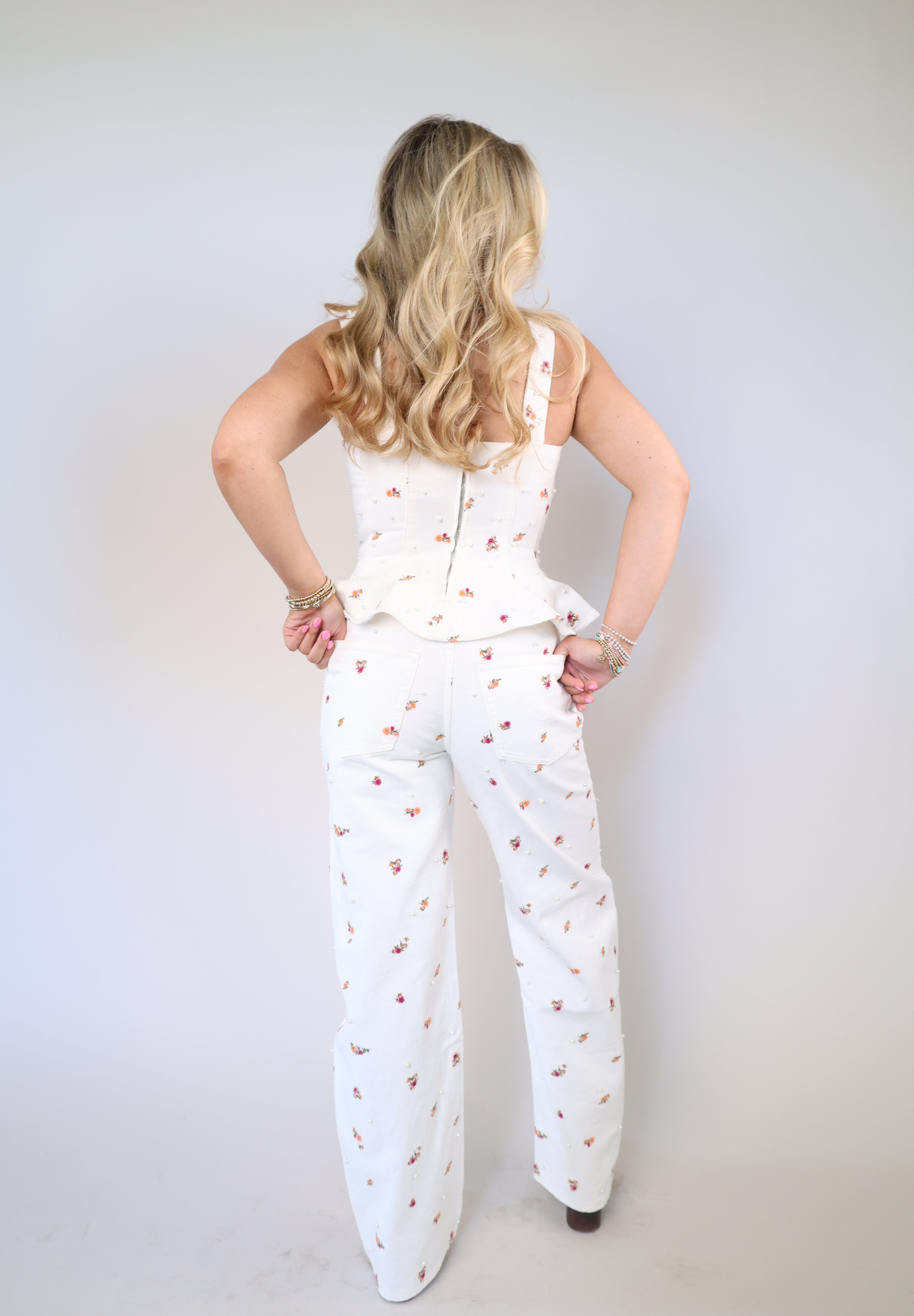 Printed floral denim jeans with high-rise wide leg and everyday fit