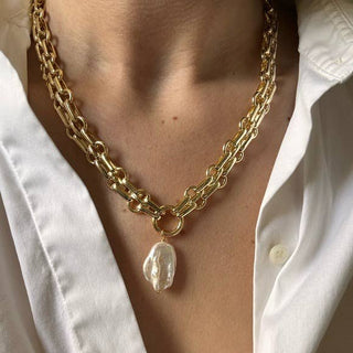 Ovo Pearl Chain Link Necklace