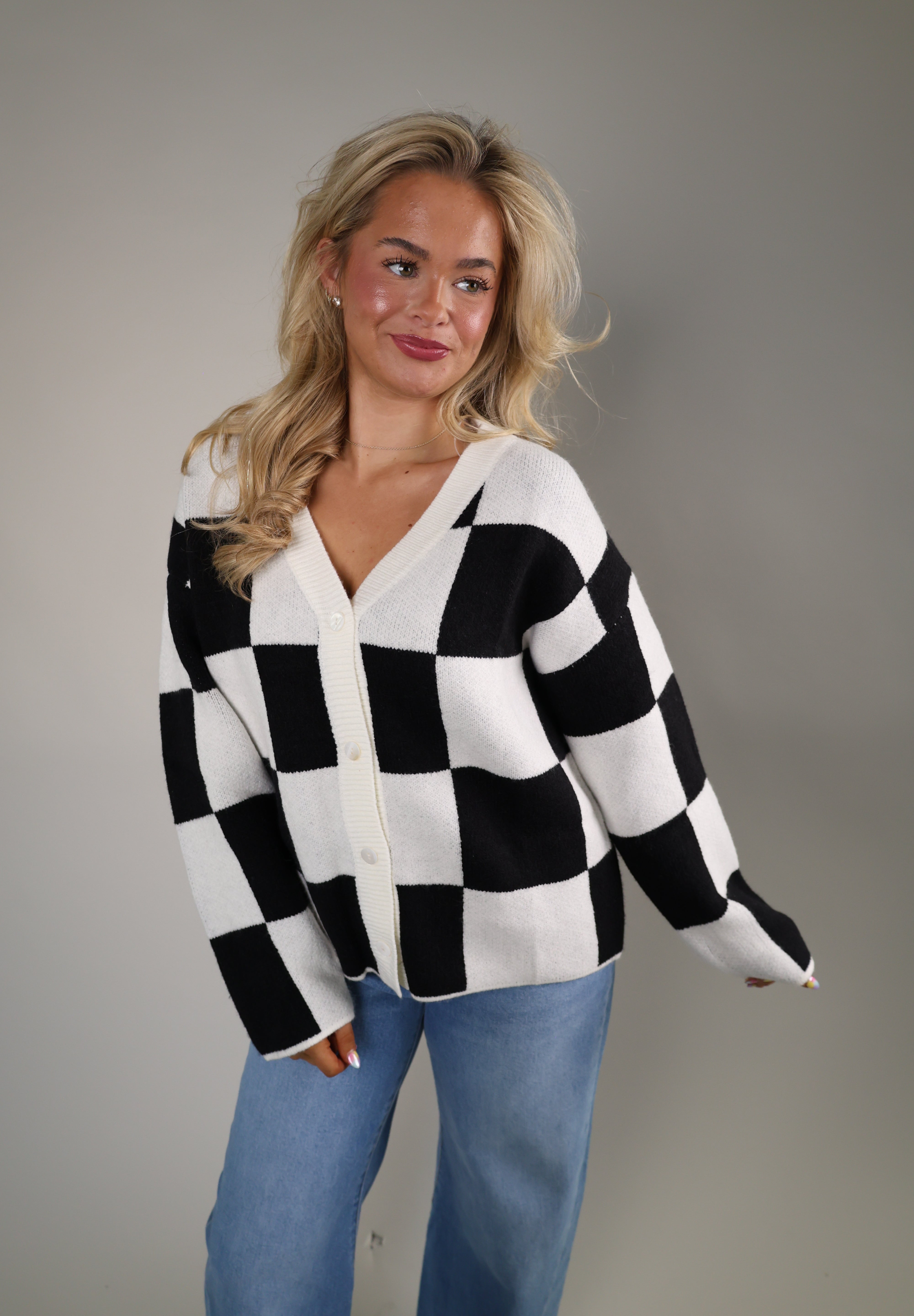 Cozy checker knit sweater for women with long sleeves and ribbed trim