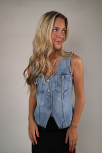 Gia Vest