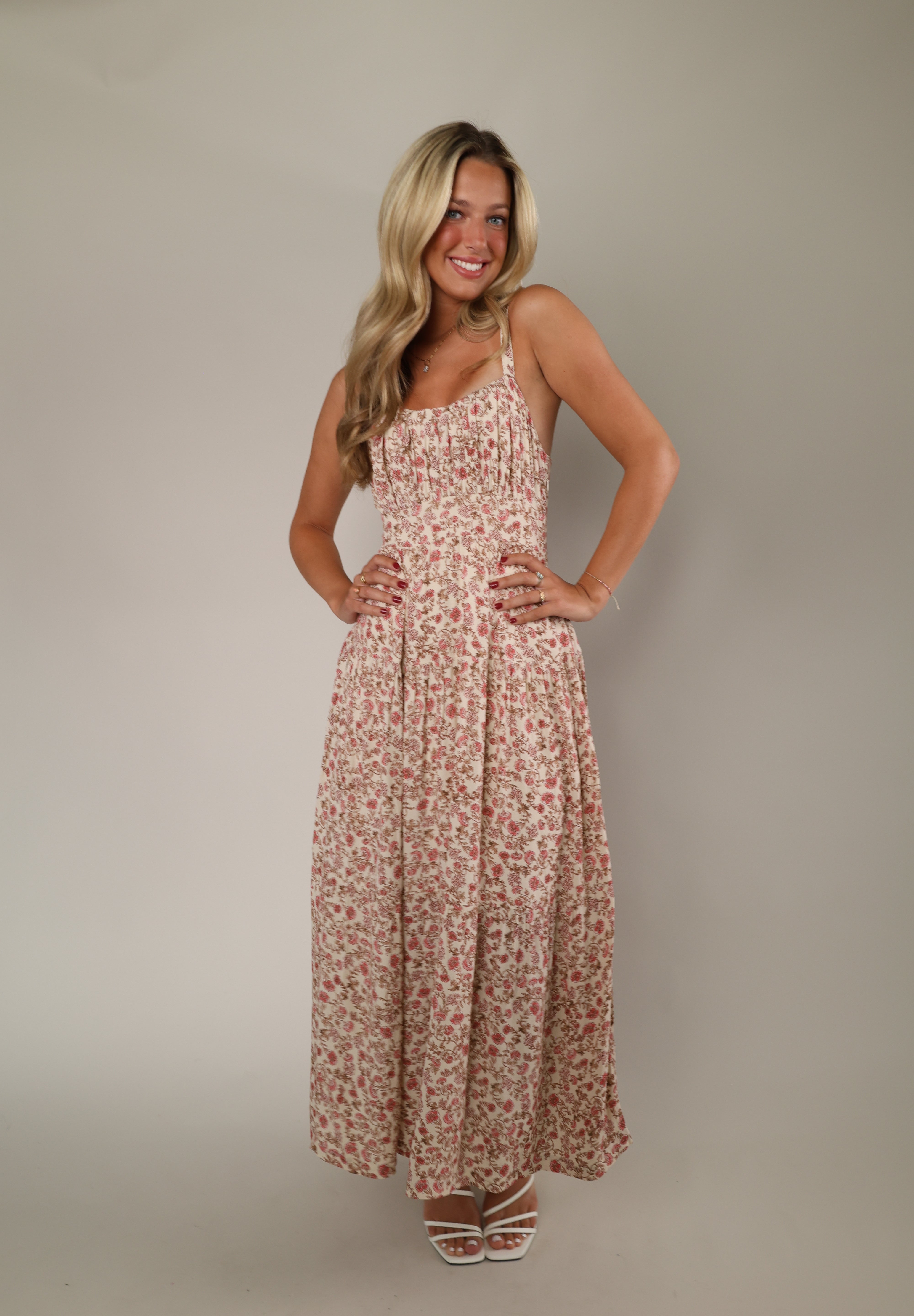 Women's floral summer dress with flattering fit, easy everyday style, lightweight fabric, garden party dress, baby shower outfit, vacation clothing