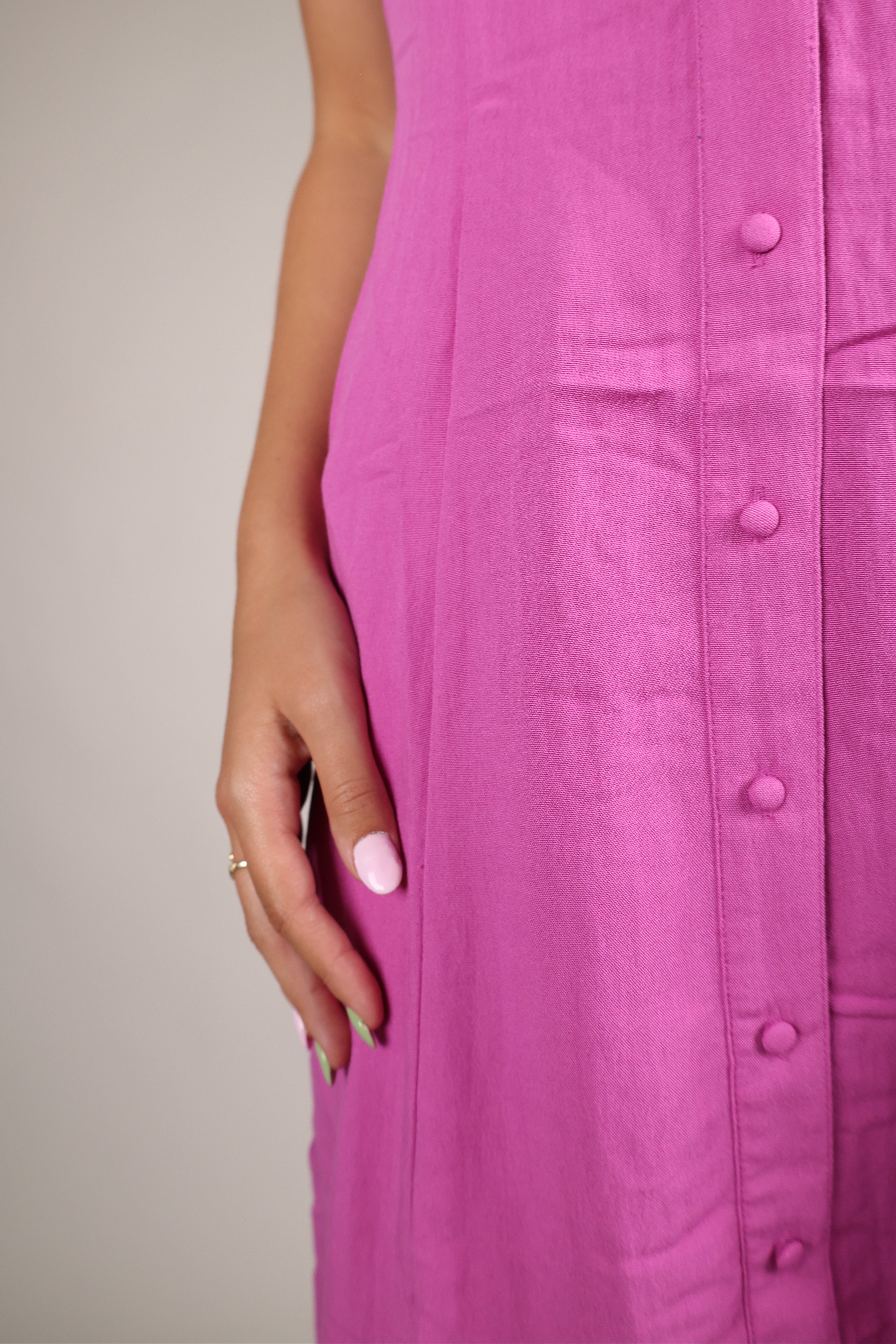 Lightweight Z Supply midi dress styled with sandals and layered jewelry for an effortless day to night summer outfit